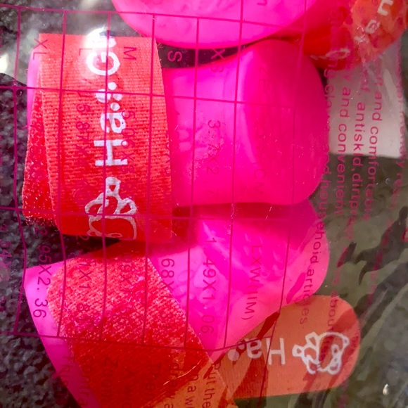 SHEIN Brand new dog rain boots shoes w Velcro - Picture 5 of 6